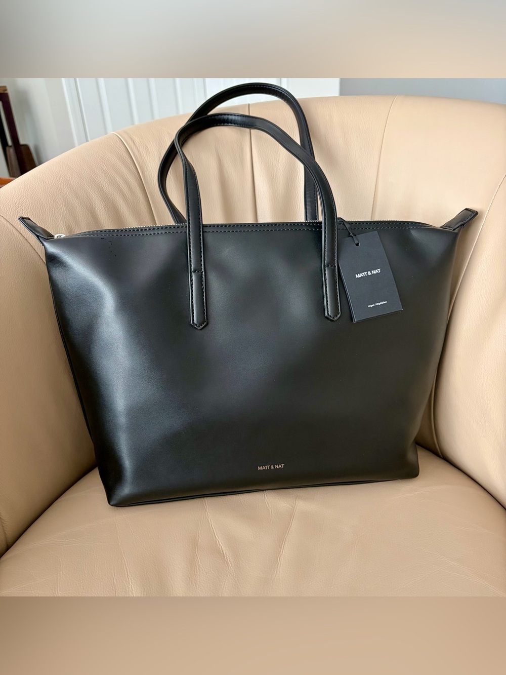 Matt & Nat Abbi Tote NWT Black Vegan Leather